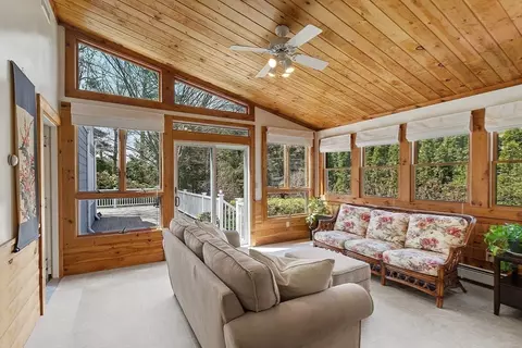 Exterior - 80 Boyles St, Beverly, MA 01915 photo 5 of 12