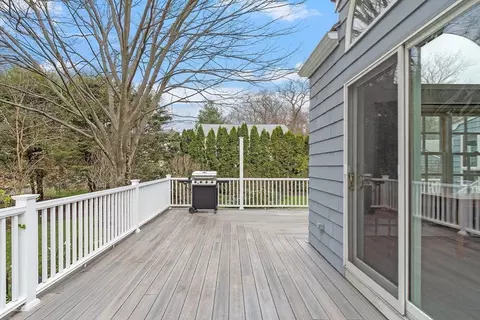 Exterior - 80 Boyles St, Beverly, MA 01915 photo 7 of 12