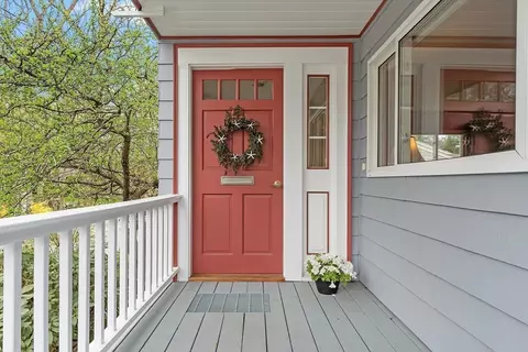 Exterior - 80 Boyles St, Beverly, MA 01915 photo 3 of 12