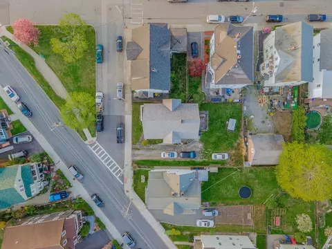 View/Area - 112 Coral St, Fall River, MA 02721 photo 2 of 4