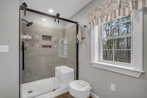Bath - 35 Bathrick Rd, Westminster, MA 01473 photo 5 of 6