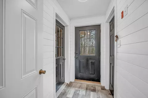 Entry Way - 35 Bathrick Rd, Westminster, MA 01473 photo 2 of 2