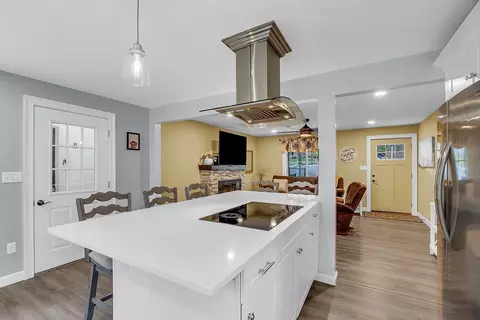 Kitchen - 35 Bathrick Rd, Westminster, MA 01473 photo 4 of 5