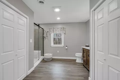 Bath - 35 Bathrick Rd, Westminster, MA 01473 photo 4 of 6