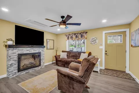 Living - 35 Bathrick Rd, Westminster, MA 01473 photo 2 of 2
