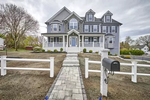 1 Brantwood Ln, Burlington, MA 01803