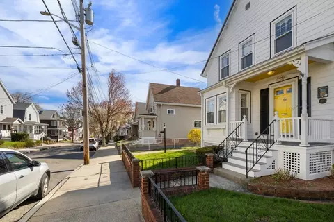 Exterior - 99 Glendale St, Everett, MA 02149 photo 4 of 10
