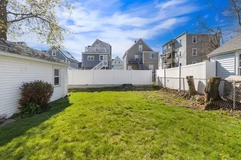 Exterior - 99 Glendale St, Everett, MA 02149 photo 9 of 10