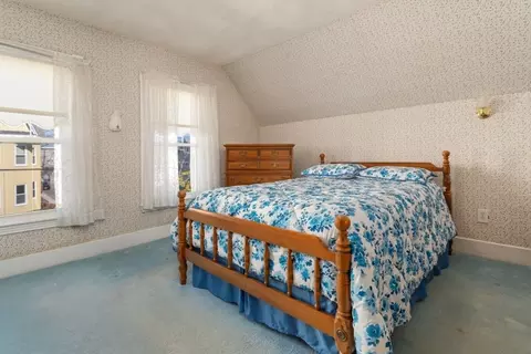 Bedroom - 99 Glendale St, Everett, MA 02149 photo 8 of 12