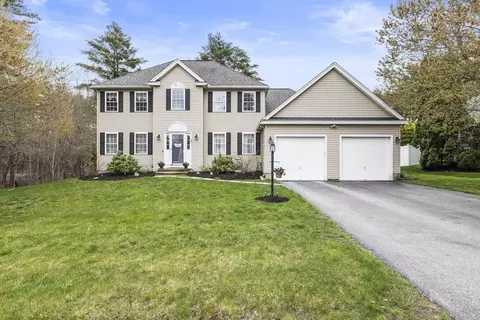 3 Cold Spring Ln, Hudson, MA 01749
