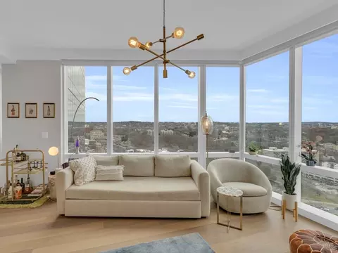 188 Brookline Ave #22C, Boston, MA 02215