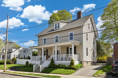 75 Argyle St #1, Melrose, MA 02176