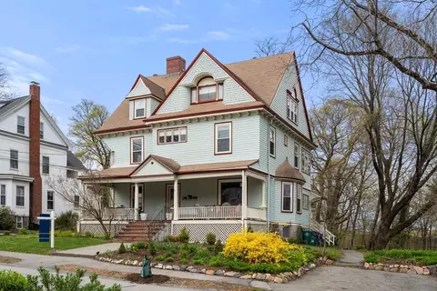 169 Hunnewell Ave Apt 1 3 #1 + 3, Newton, MA 02458