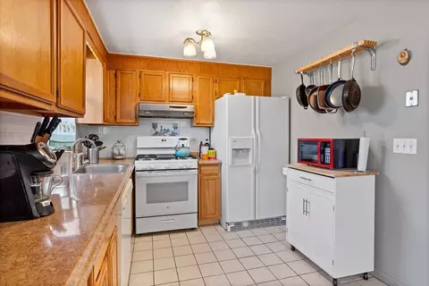 283 Boylston St #E, Lowell, MA 01852 photo 14