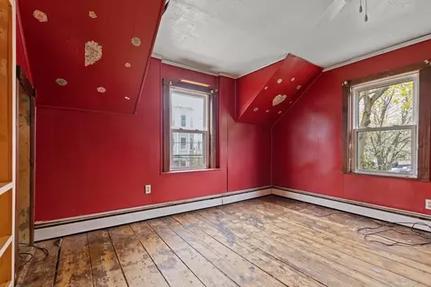 Bedroom - 25 Nelson St, Lynn, MA 01905 photo 3 of 8