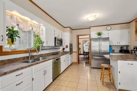 24 Roseland Rd, Worcester, MA 01609 photo 23