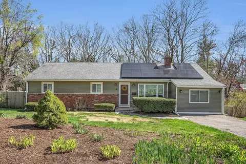 11 Brookvale Rd, Framingham, MA 01701