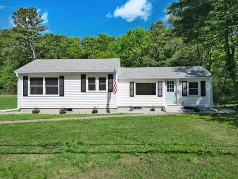 159 Carver Rd, Plymouth, MA 02360