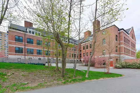 1022 Hancock St #G-06, Quincy, MA 02169