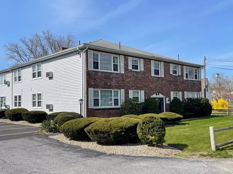 159 Center St #4, Dennis, MA 02660