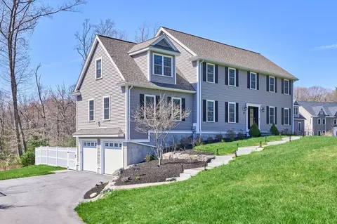 10 Anna Pl, Holliston, MA 01746