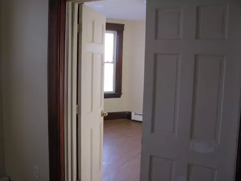 108 Eastern Ave, Worcester, MA 01605 photo 5