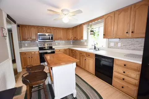 22 Meadowlark Dr, Wareham, MA 02571 photo 10