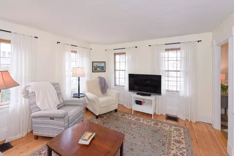 1 Hartford Ave S, Upton, MA 01568 photo 6
