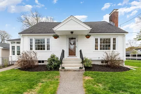 26 Oakwood Ave, Billerica, MA 01821