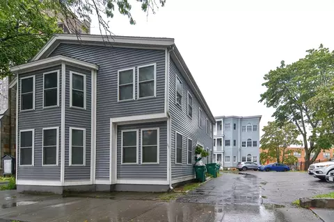 89 Broad St #2, Lynn, MA 01902