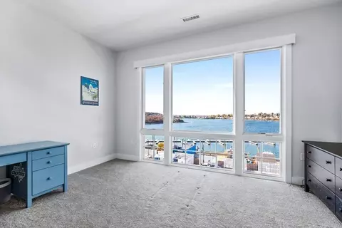 Bedroom - 10 Shipyard Dr #405, Hingham, MA 02043 photo 2 of 3