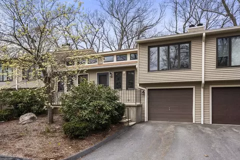 62 Nottingham Rd #62, Grafton, MA 01519