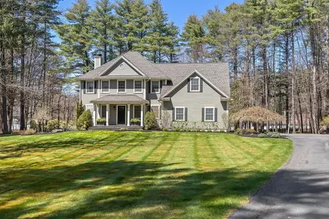 145 River St, Middleton, MA 01949