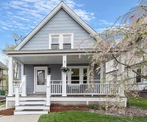 121 East St, Clinton, MA 01510