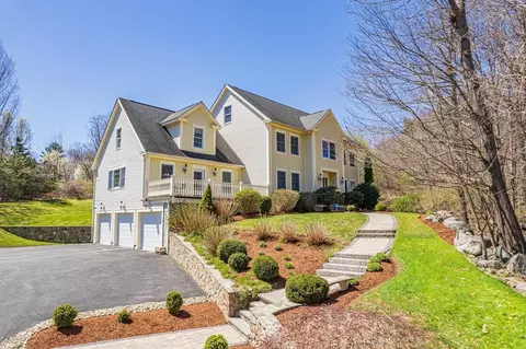 106 East St, Middleton, MA 01949