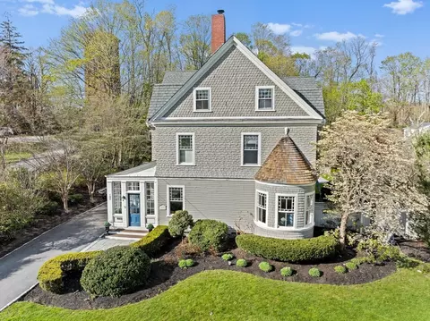 Exterior - 100 Main St, Hingham, MA 02043 photo 2 of 7