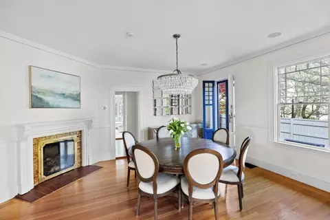 Dining - 100 Main St, Hingham, MA 02043 photo 2 of 3