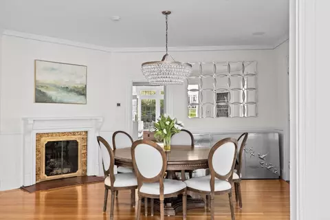 Dining - 100 Main St, Hingham, MA 02043 photo 3 of 3