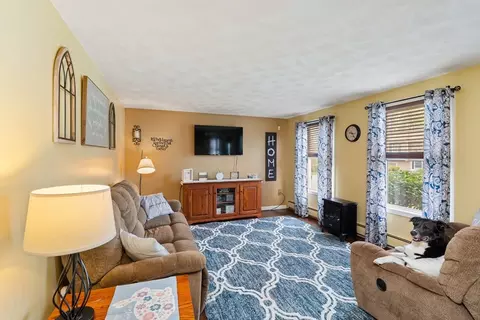 Living - 95 Capwell Ave, Woonsocket, RI 02895 photo 1 of 2