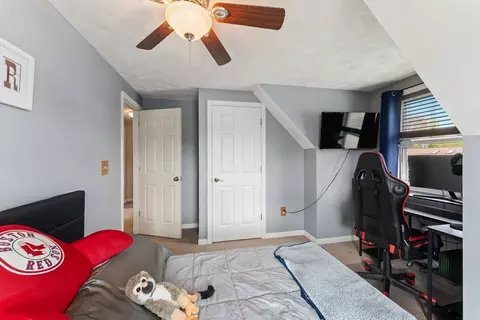 Bedroom - 95 Capwell Ave, Woonsocket, RI 02895 photo 5 of 5