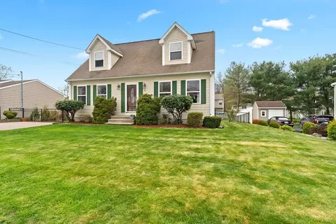 95 Capwell Ave, Woonsocket, RI 02895