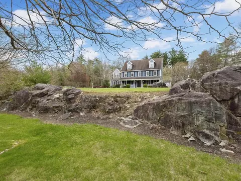 Exterior - 5 Kenneth Rd, Georgetown, MA 01833 photo 8 of 10