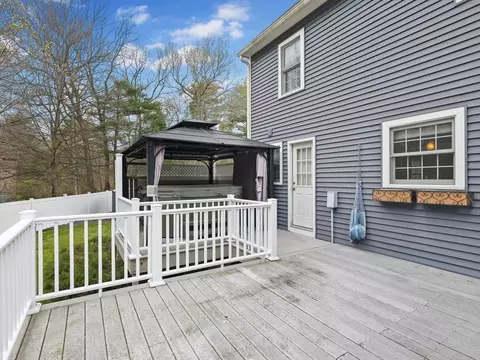 Exterior - 5 Kenneth Rd, Georgetown, MA 01833 photo 5 of 10
