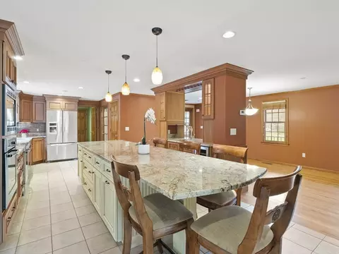 Kitchen - 5 Kenneth Rd, Georgetown, MA 01833 photo 2 of 4