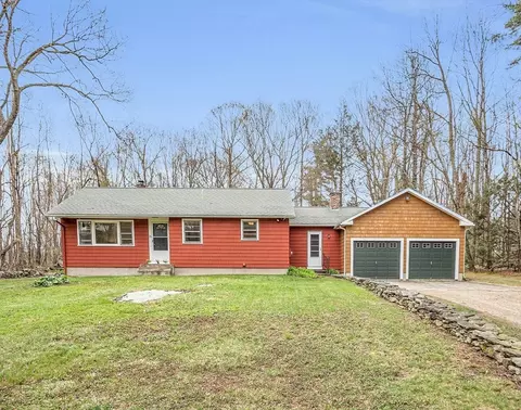 16 E Princeton Rd, Princeton, MA 01541