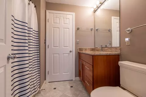 Bath - 37 Constitution Ln #2, Danvers, MA 01923 photo 2 of 3