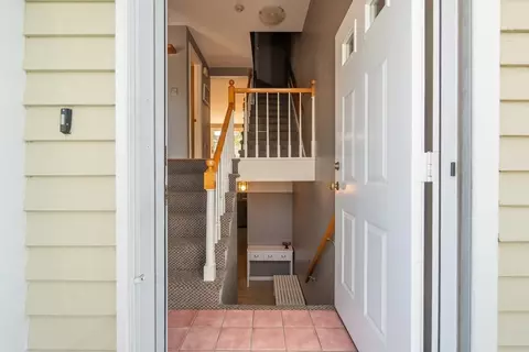 Entry Way - 37 Constitution Ln #2, Danvers, MA 01923 photo 1 of 3