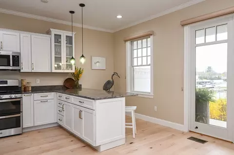 152 Water St #4, Danvers, MA 01923 photo 24