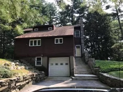 Exterior - 229 Worcester-providence Tpke, Sutton, MA 01590 photo 3 of 4