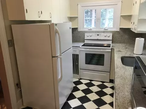 Kitchen - 229 Worcester-providence Tpke, Sutton, MA 01590 photo 3 of 3